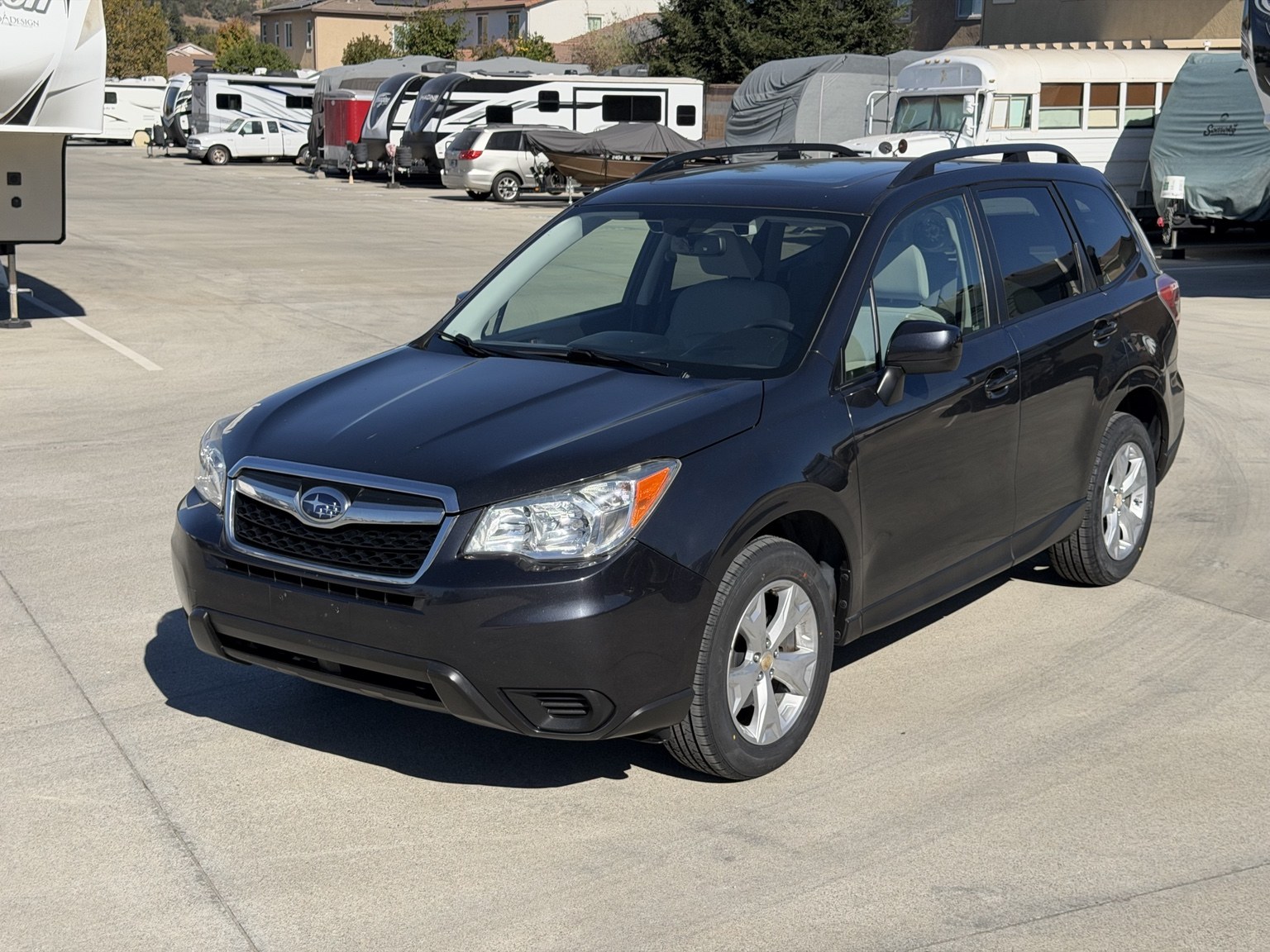 Front exterior view of the 2015 Subaru Forester 2.5i Premium